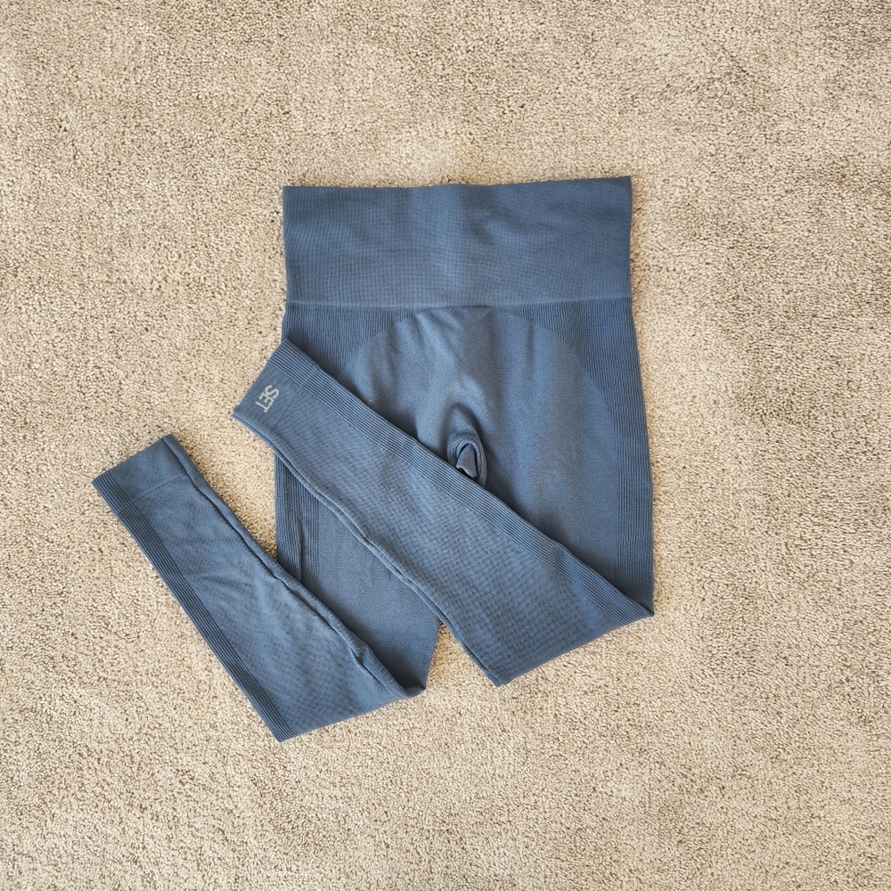 Set Active size small Sculptflex leggings